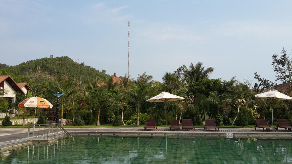 Sa Huynh Resort Quang Ngai Exterior photo